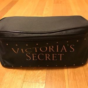 Victoria’s Secret Travel Bag